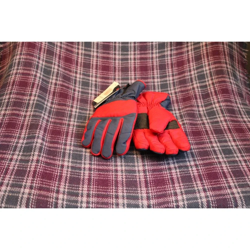 NWT Thinsulate Insulation Ladies/Youth Size L Winter Gloves